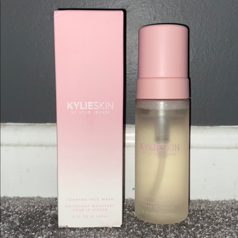 KylieSkin face wash